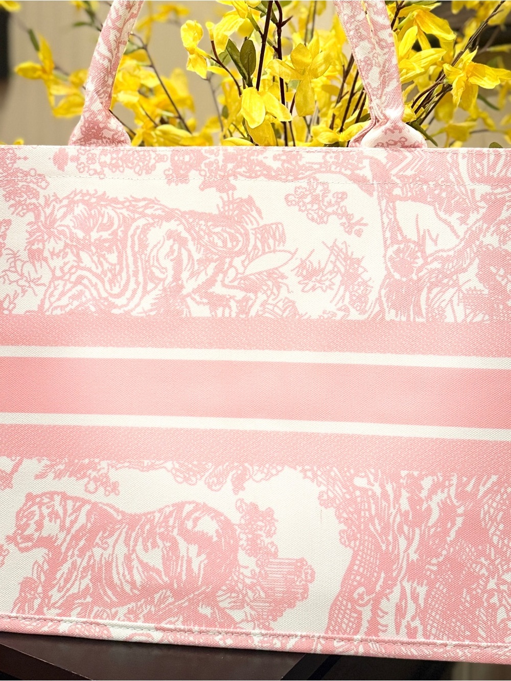Luxury -Looking /Fashion Tote